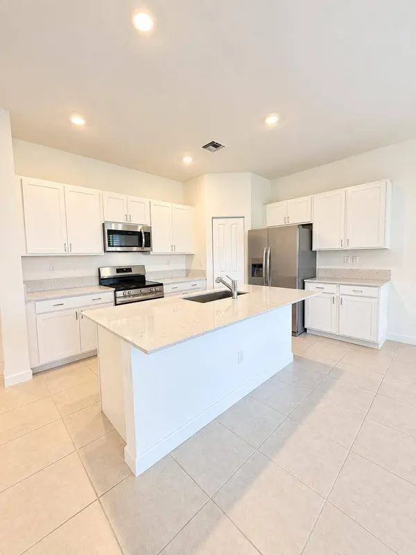 4168 Lagoon Shore DR, Lake Worth, FL 33467