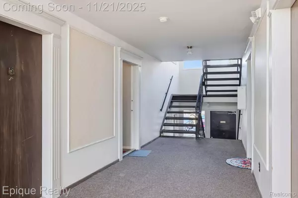 21661 Hillside DR #1D, Clinton Township, MI 48035