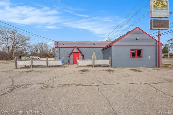 2661 DIXIE, Waterford Twp, MI 48328