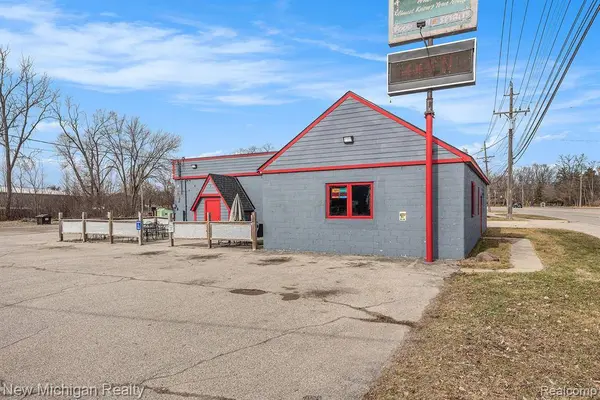 2661 DIXIE, Waterford Twp, MI 48328