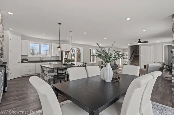 9090 Buckingham ST, White Lake Charter Township, MI 48386