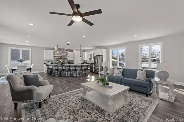 9090 Buckingham ST, White Lake Charter Township, MI 48386