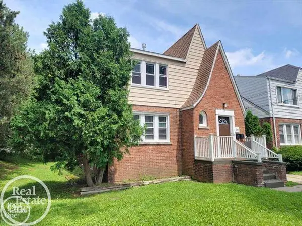 38 Spokane DR, Pontiac, MI 48341