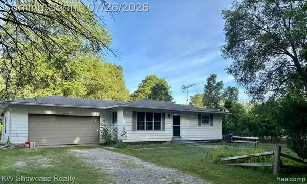 8835 Long LN, Independence Charter Township, MI 48348