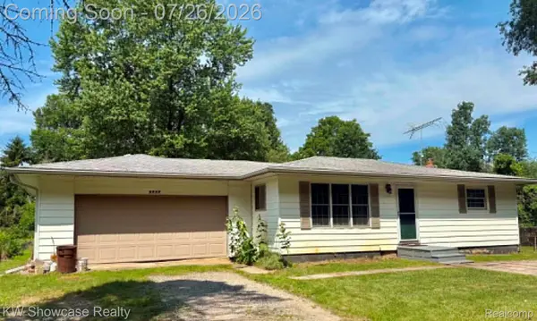 8835 Long LN, Independence Charter Township, MI 48348
