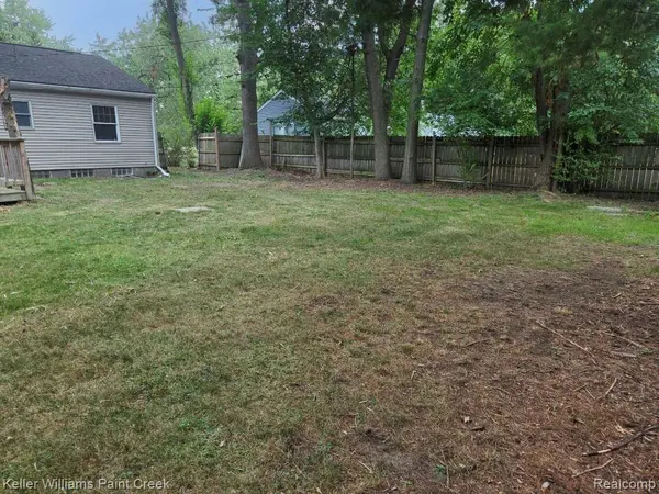 2438 Archdale, West Bloomfield Charter Township, MI 48324