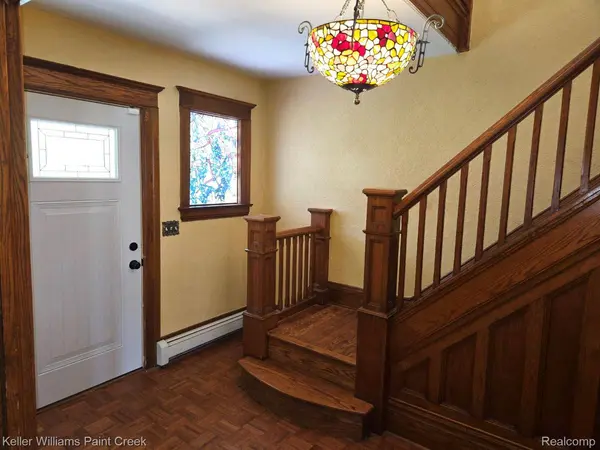 1125 S Long Lake BLVD, Orion Charter Township, MI 48362