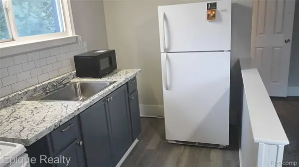 949 Boston, Waterford Charter Township, MI 48328