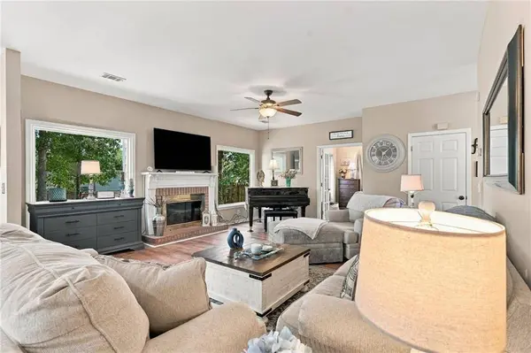 475 Leggett DR, Lawrenceville, GA 30043