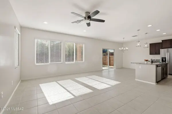 872 E Artesia Place, Sahuarita, AZ 85629