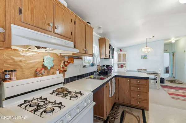 8620 S Cover View Road, Tucson, AZ 85736