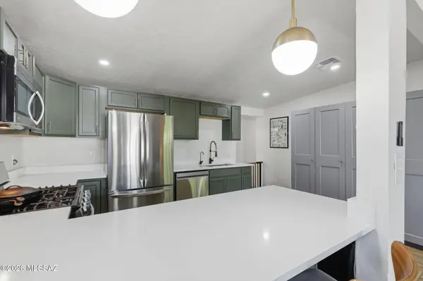 4927 E Adams St, Tucson, AZ 85712
