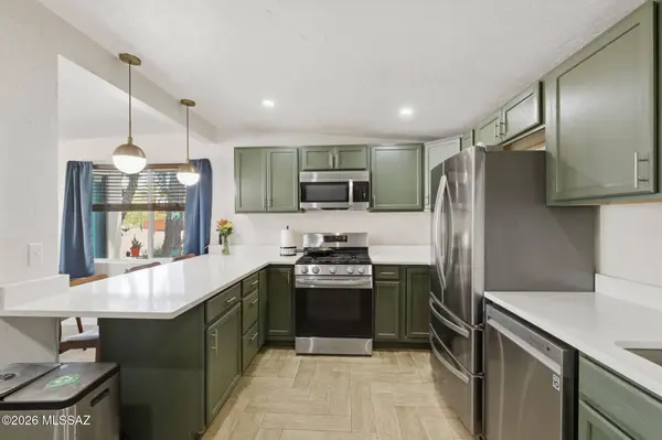 4927 E Adams St, Tucson, AZ 85712