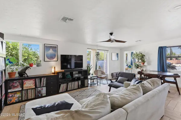 4927 E Adams St, Tucson, AZ 85712