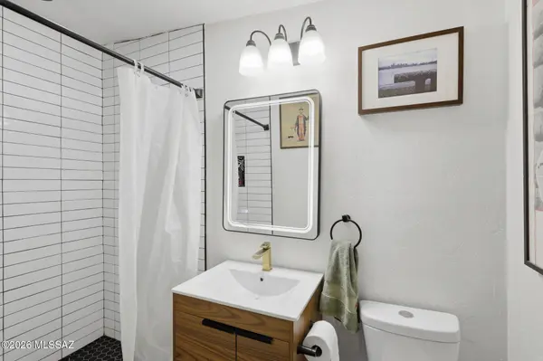 4927 E Adams St, Tucson, AZ 85712