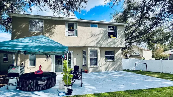 934 GRAND CANYON DR, Valrico, FL 33594