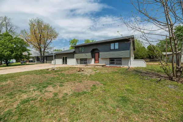 6344 N Scottsville St, Park City, KS 67219