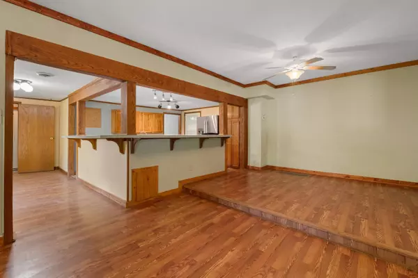 401 Walnut St, Marion, KS 66861