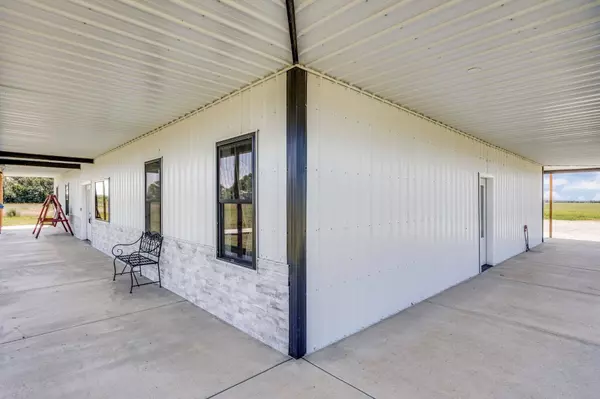 887 E 136th Ave N, Peck, KS 67120