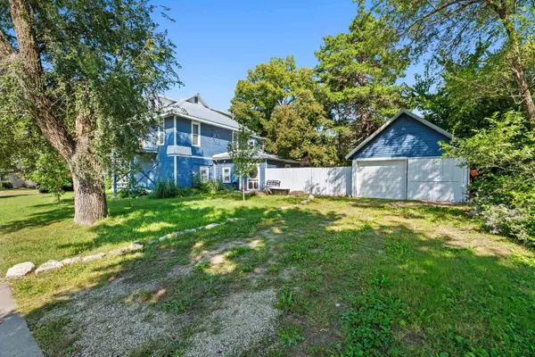 1004 E Lawrence St, Marion, KS 66861