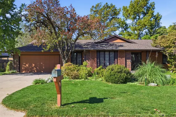 4737 N Cobblestone St, Wichita, KS 67204