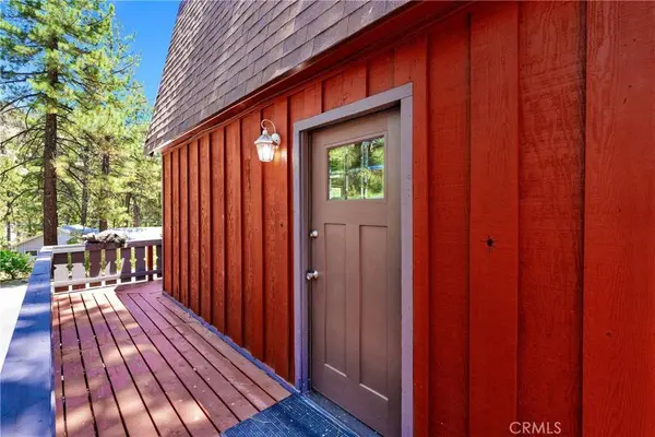 1381 Laura ST, Wrightwood, CA 92397