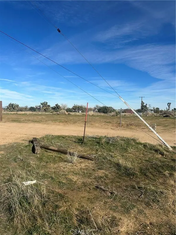 0 Lager RD, Phelan, CA 92371