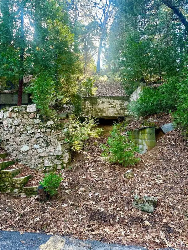 0 Ashar DR, Crestline, CA 92325