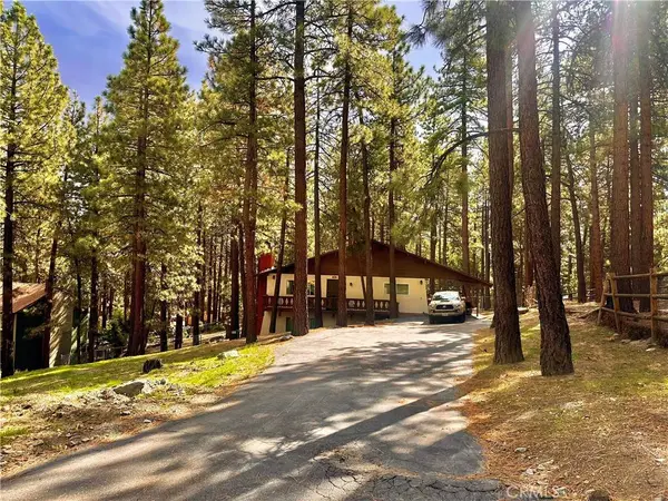5809 Pine, Wrightwood, CA 92397
