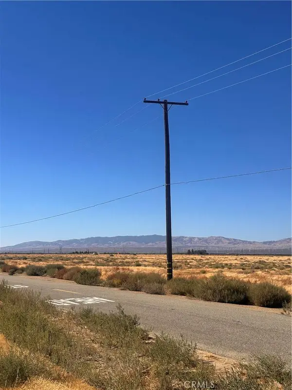 6 W AVE B, Lancaster, CA 93536