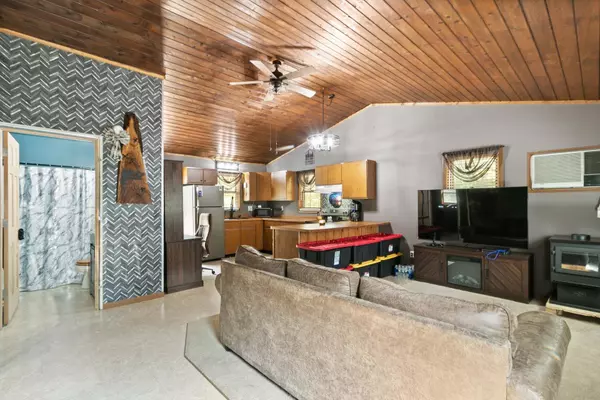 1158 S Chicago Lane, Friendship, WI 53934