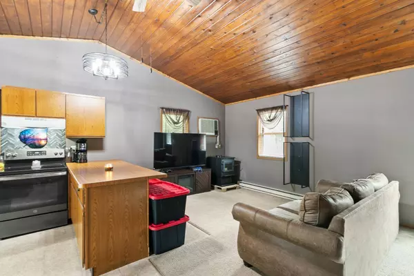 1158 S Chicago Lane, Friendship, WI 53934