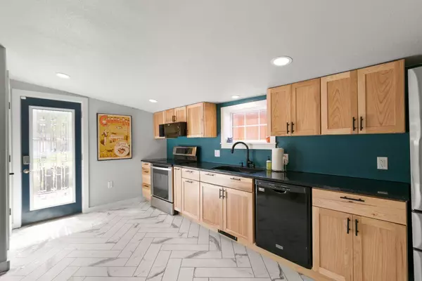 123 Willow Street, Baraboo, WI 53913