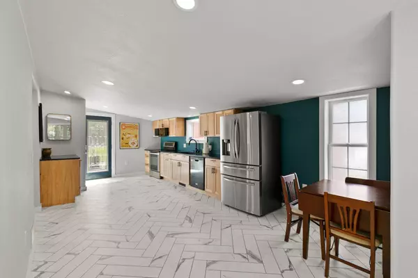 123 Willow Street, Baraboo, WI 53913