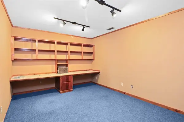 801 S Santa Fe Street, Santa Anna, TX 76878