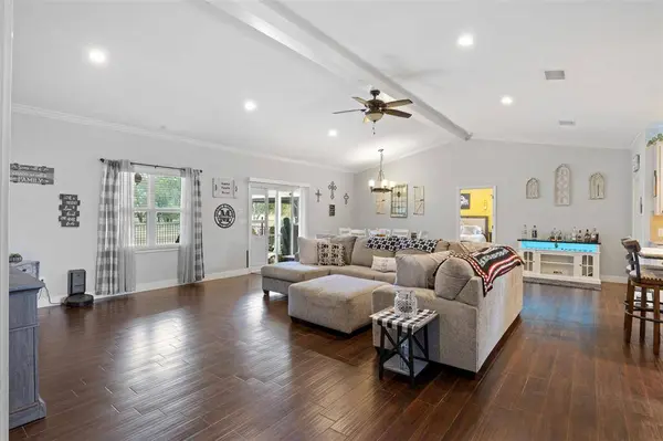141 Eagle Point Cove, Kingsland, TX 78639