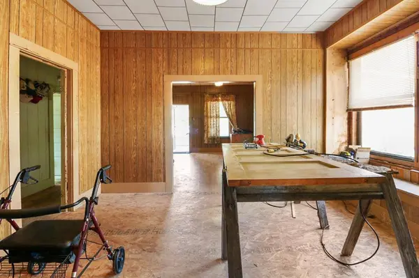 1115 S Colorado Street, Coleman, TX 76834