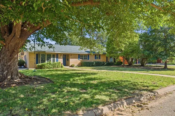 2017 Post Oak Road, Abilene, TX 79605