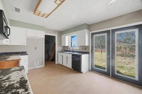 268 County Road 705, Mccaulley, TX 79534