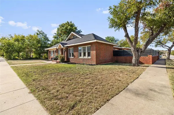 908 S Colorado Street, Coleman, TX 76834