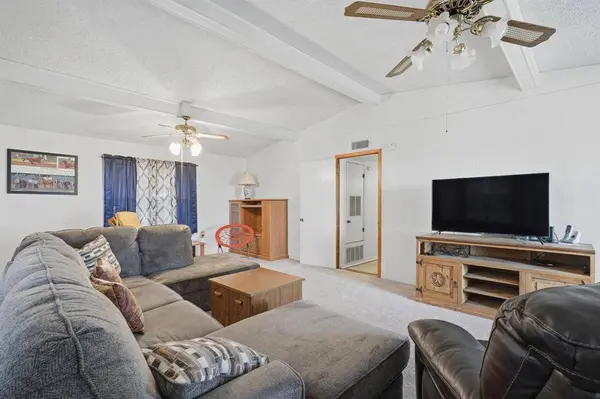 809 N Main Street, Jayton, TX 79528
