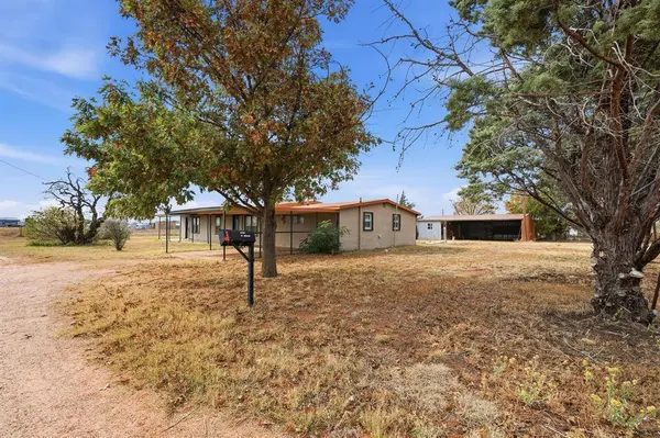 809 N Main Street, Jayton, TX 79528