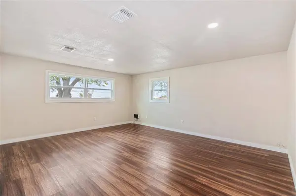 212 E 2nd Street, Coleman, TX 76834