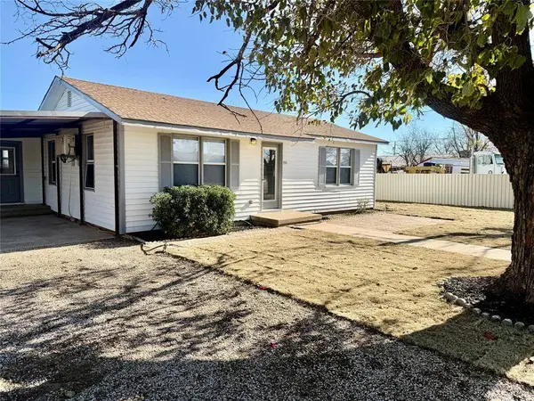 1541 Mccarty Street, Aspermont, TX 79502