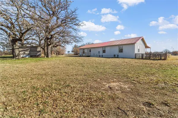 108 County Road 124, Comanche, TX 76442