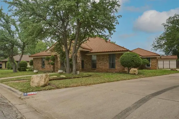 2618 Woodlake Drive, Abilene, TX 79606