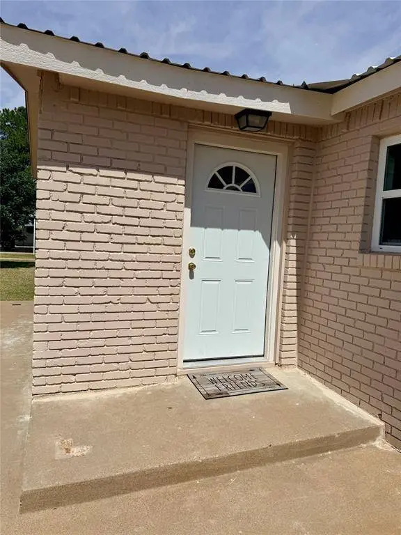 424 W Santa Fe Avenue, Aspermont, TX 79502