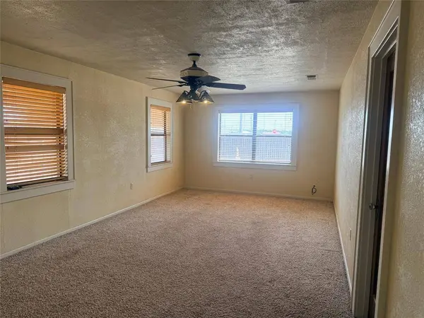 901 S Washington Avenue, Aspermont, TX 79502