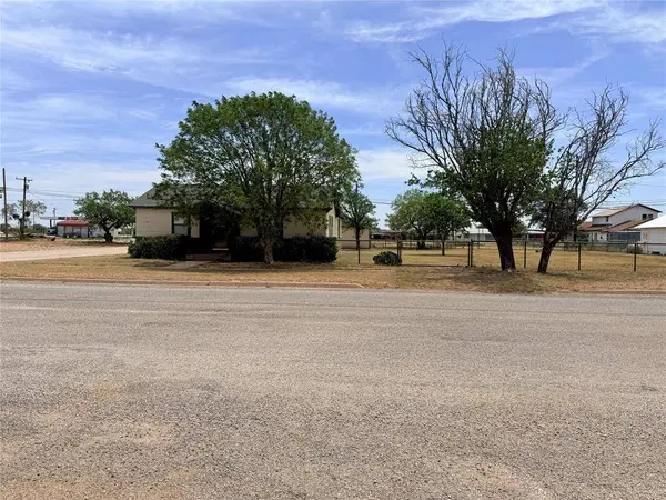 901 S Washington Avenue, Aspermont, TX 79502