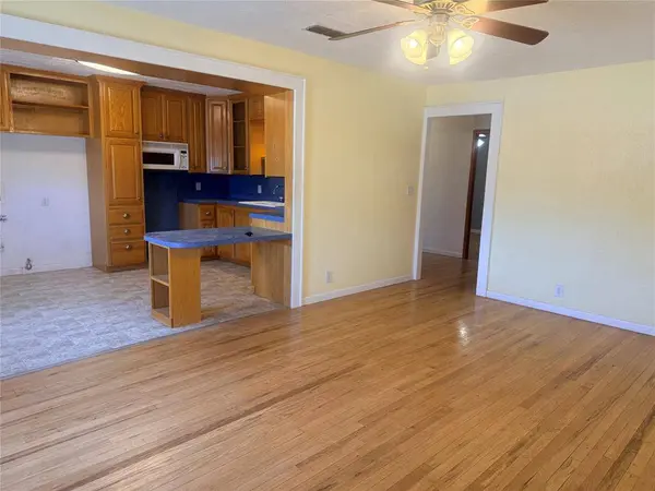 901 S Washington Avenue, Aspermont, TX 79502